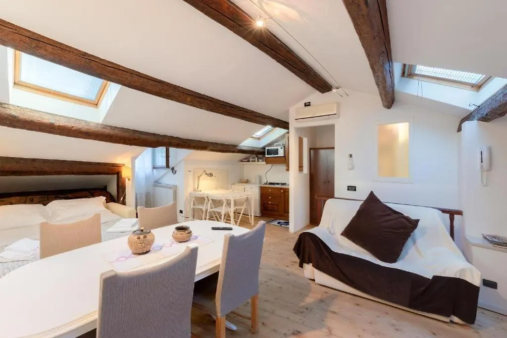 Cozy Attico Dei Furlani Up 4 Persons, Wifi And A/C Lejlighed Venedig Italien